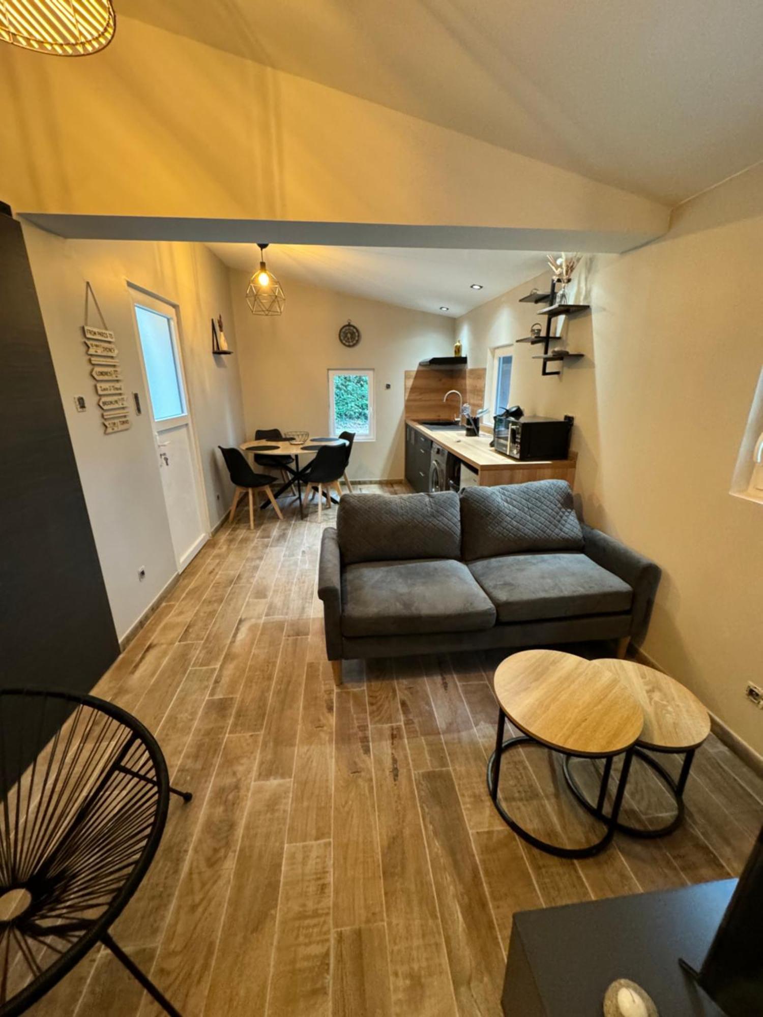 Appartement Mazet En Campagne à Arles Extérieur photo